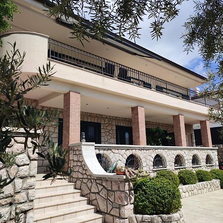 Biuk Apartments Novi Vinodolski Kültér fotó