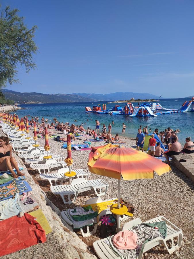 Biuk Apartments Novi Vinodolski Kültér fotó