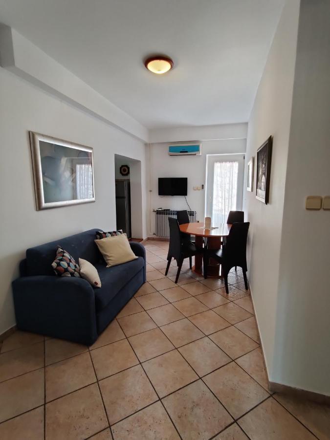 Biuk Apartments Novi Vinodolski Kültér fotó