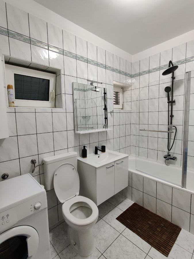 Biuk Apartments Novi Vinodolski Kültér fotó