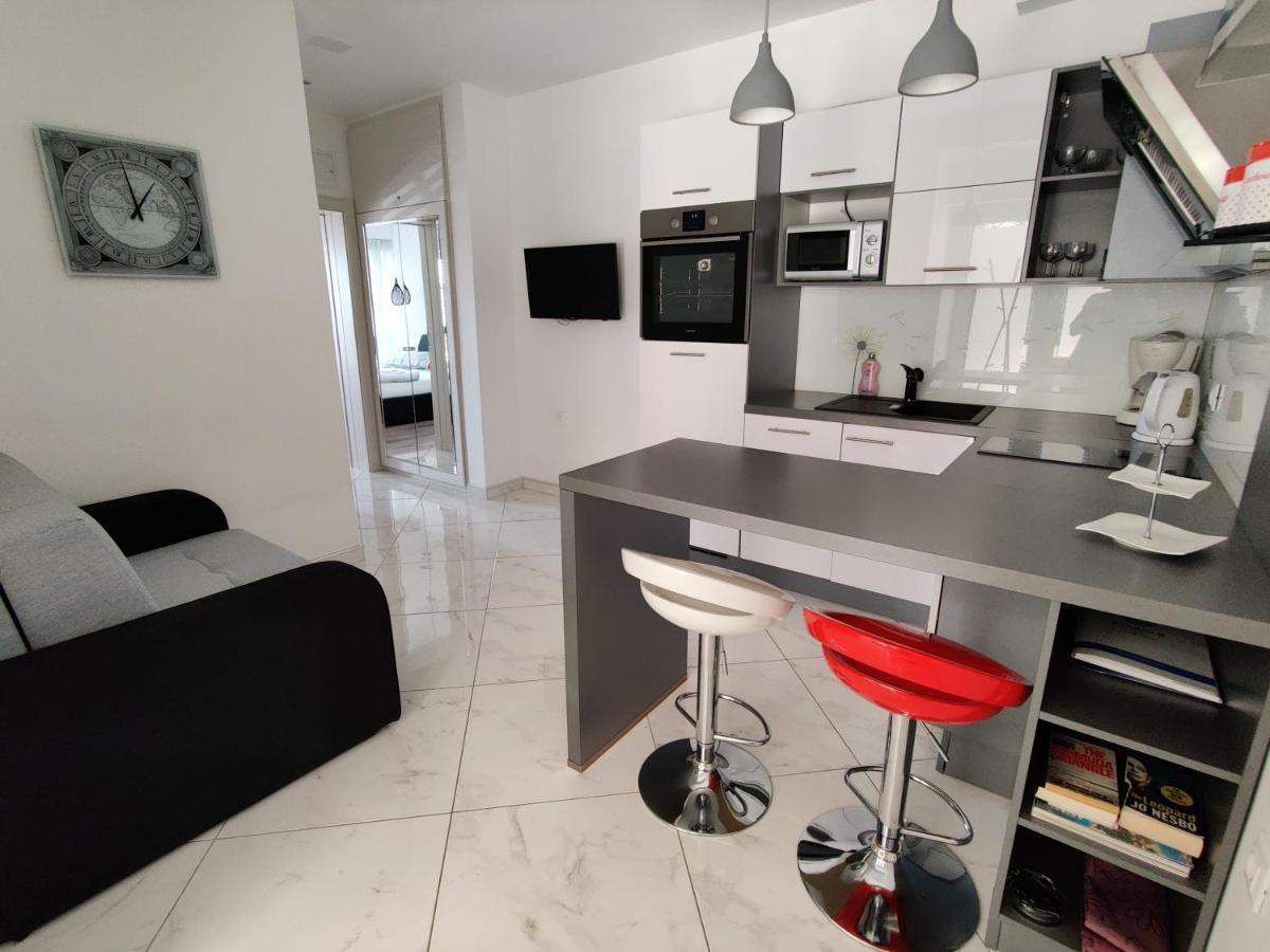 Biuk Apartments Novi Vinodolski Kültér fotó