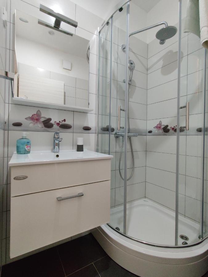 Biuk Apartments Novi Vinodolski Kültér fotó